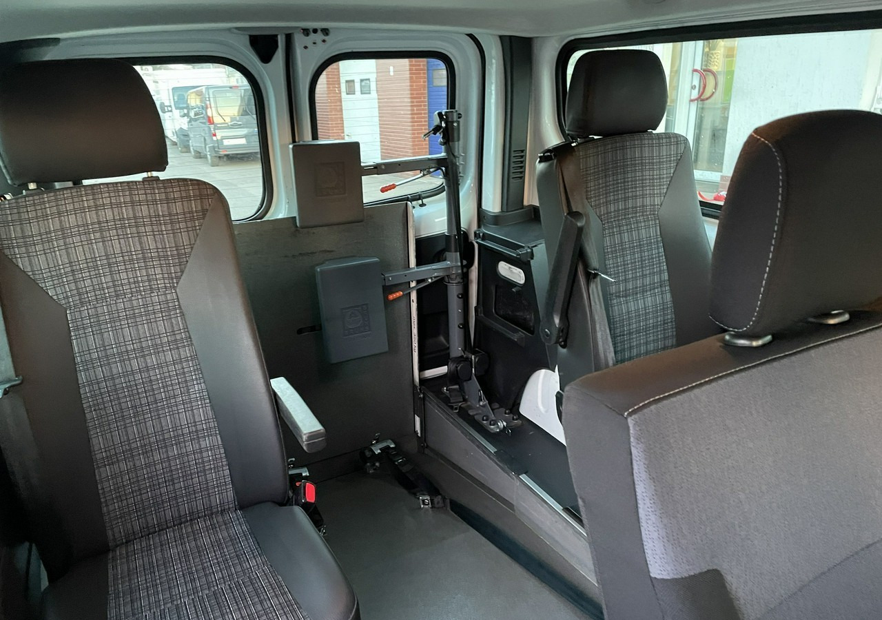 Легковой автомобиль Opel Vivaro Opel Vivaro dla Niepełnosprawnych inwalida Rampa Model 2019: фото 16