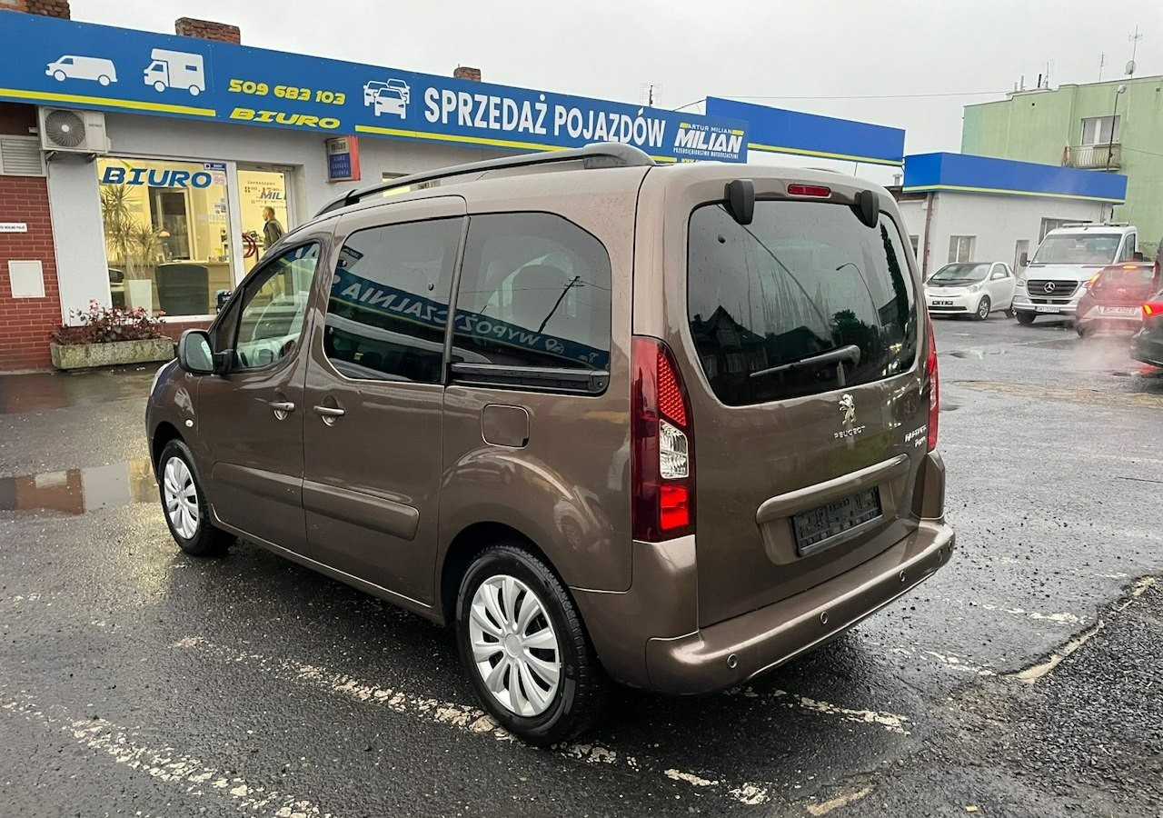 Peugeot Partner II Peugeot Partner Tepee 1.6 VTi 120KM Family Model 2013 - Универсал: фото 3 Peugeot Partner II Peugeot Partner Tepee 1.6 VTi 120KM Family Model 2013 - Универсал: фото 3