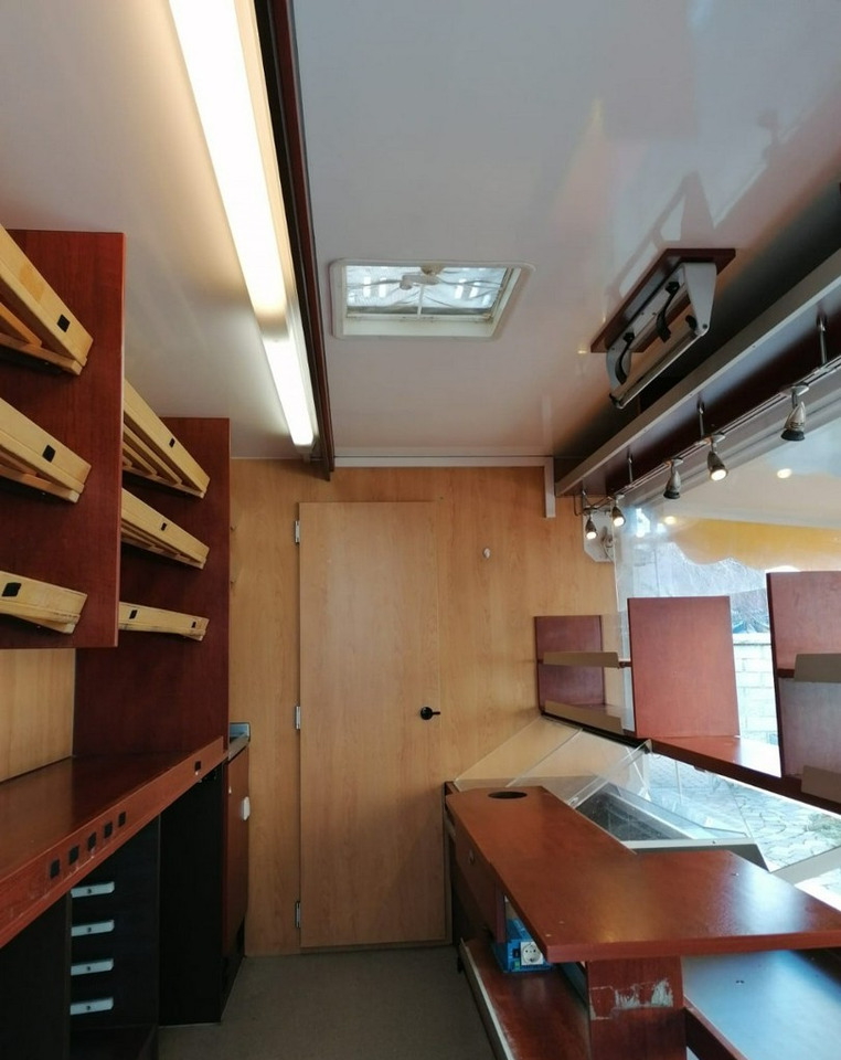 Торговый грузовик Renault Master Autosklep Sklep pieczywa Gastronomiczny Food Truck Foodtruck 2015: фото 10