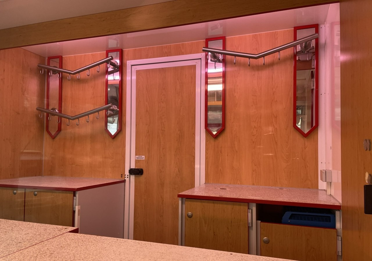 Renault Master Autosklep Wędli Gastronomiczny Food Truck Foodtruck sklep W-zasil 20 - Торговый грузовик: фото 4 Renault Master Autosklep Wędli Gastronomiczny Food Truck Foodtruck sklep W-zasil 20 - Торговый грузовик: фото 4