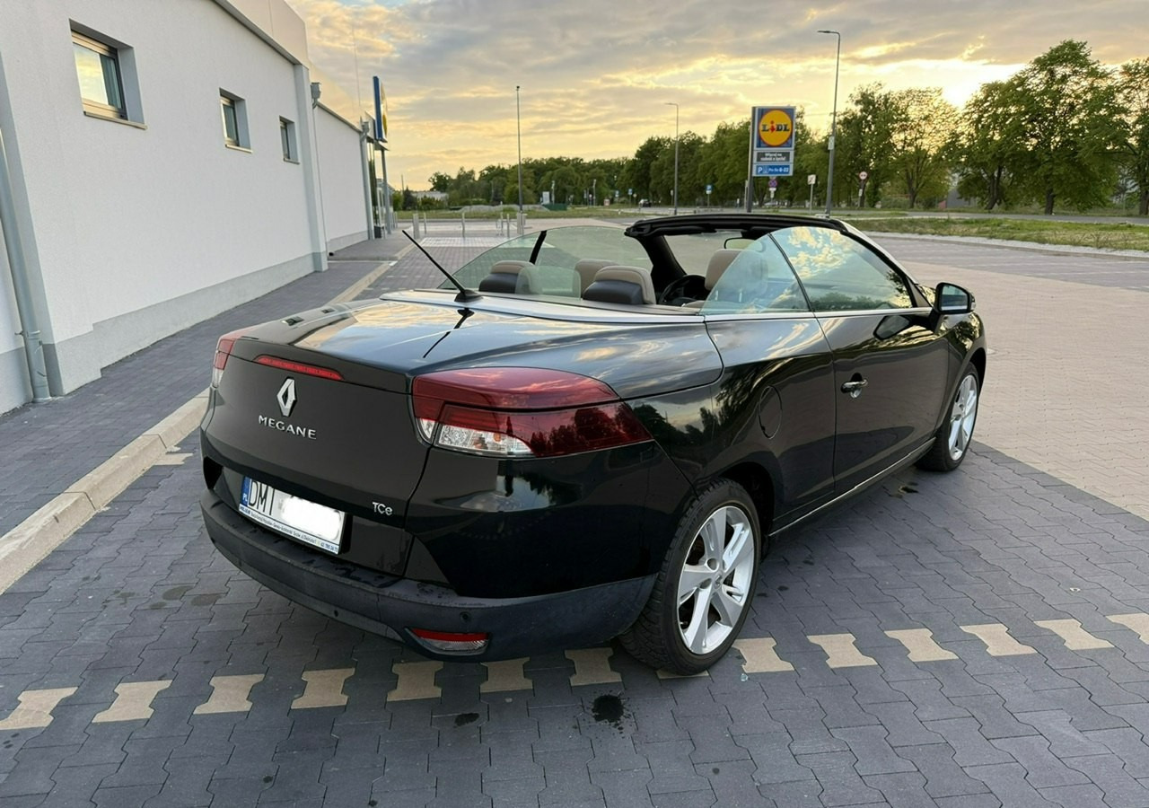 Renault Megane III Cabrio LIFT III 1.2 TCE 131 Skóra Led Navi PDC Bogate wyposażenie 20 - Легковой автомобиль: фото 2 Renault Megane III Cabrio LIFT III 1.2 TCE 131 Skóra Led Navi PDC Bogate wyposażenie 20 - Легковой автомобиль: фото 2