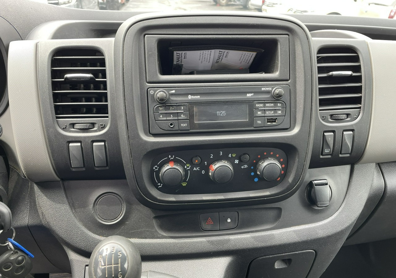 Renault Trafic Renault Trafic 1.6-120KM Klima 2018 - Цельнометаллический фургон: фото 3 Renault Trafic Renault Trafic 1.6-120KM Klima 2018 - Цельнометаллический фургон: фото 3