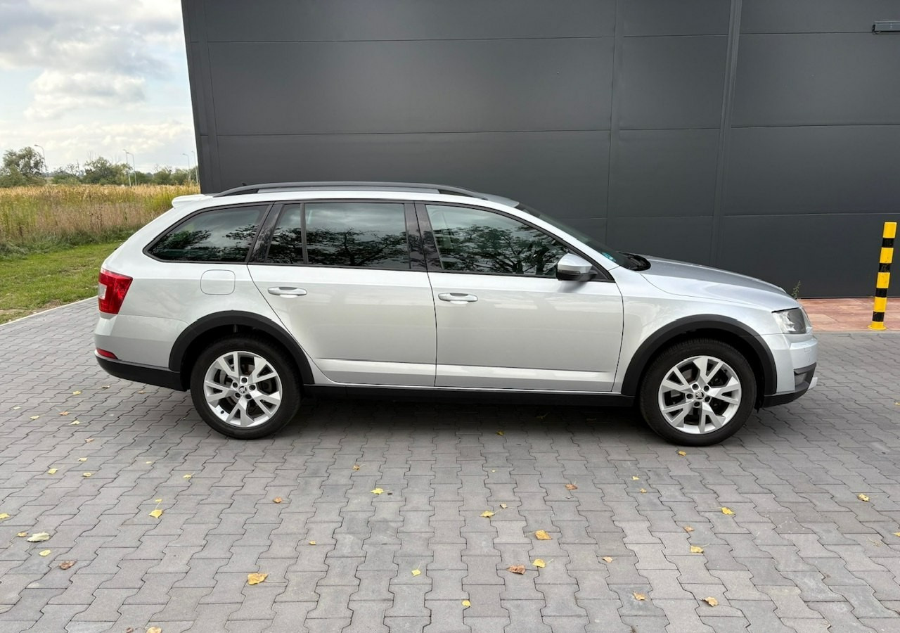 Skoda Octavia III Skoda Octavia 4X4 Scout 2.0 TDI -150KM Model 2017 Bezwypadkowa FV 23 - Легковой автомобиль: фото 3 Skoda Octavia III Skoda Octavia 4X4 Scout 2.0 TDI -150KM Model 2017 Bezwypadkowa FV 23 - Легковой автомобиль: фото 3
