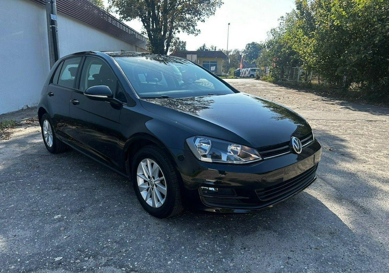 Volkswagen Golf VII VII 1,6 TDI 110KM 153TKM Klimatronik Navi Alu PDC 2015 Bez wkładu fi - Легковой автомобиль: фото 1 Volkswagen Golf VII VII 1,6 TDI 110KM 153TKM Klimatronik Navi Alu PDC 2015 Bez wkładu fi - Легковой автомобиль: фото 1