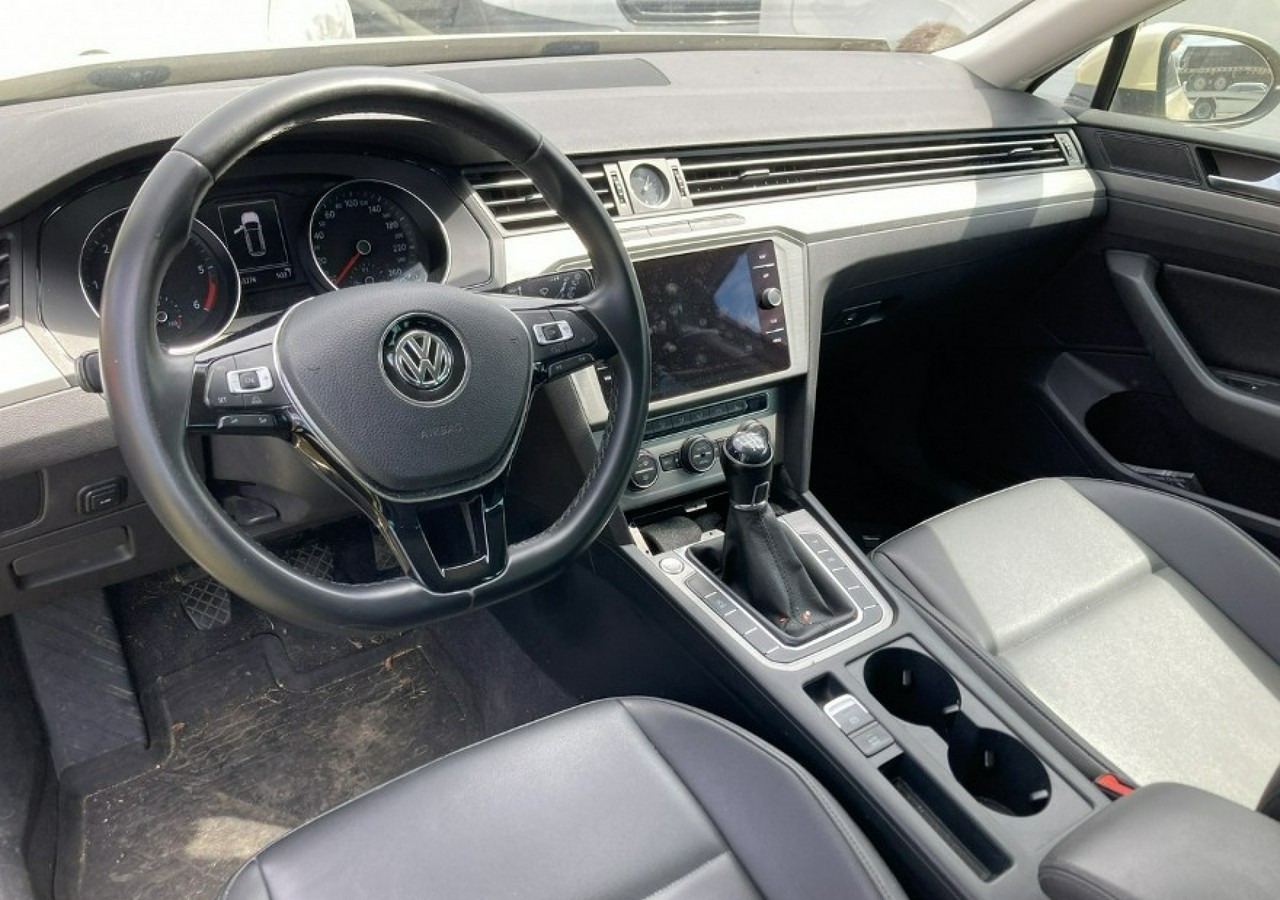 Volkswagen Passat B8 Passat B8 2.0-150KM 2018 - Легковой автомобиль: фото 5 Volkswagen Passat B8 Passat B8 2.0-150KM 2018 - Легковой автомобиль: фото 5