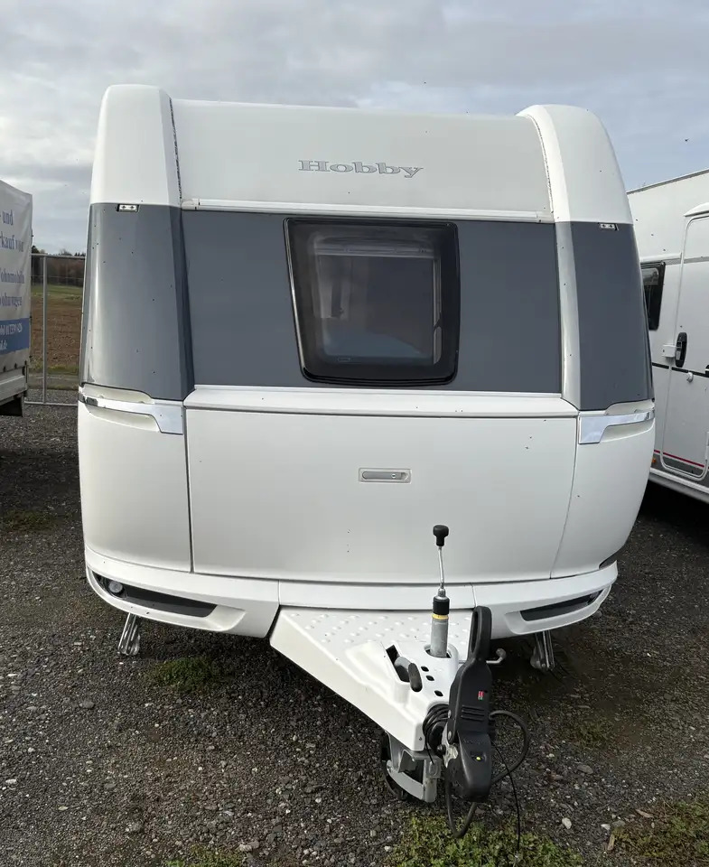 Hobby 540UFf Wohnwagen queensbett - Прицеп дача: фото 2 Hobby 540UFf Wohnwagen queensbett - Прицеп дача: фото 2