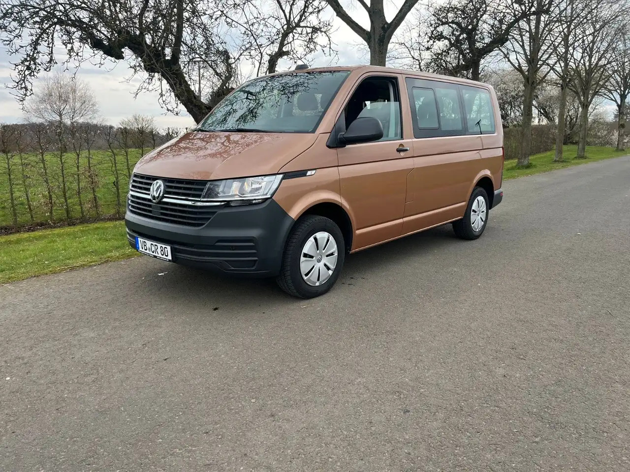 Volkswagen T6.1 Transporter T6.1 Transporter Kombi Kombi FWD - Микроавтобус, Пассажирский фургон: фото 1 Volkswagen T6.1 Transporter T6.1 Transporter Kombi Kombi FWD - Микроавтобус, Пассажирский фургон: фото 1