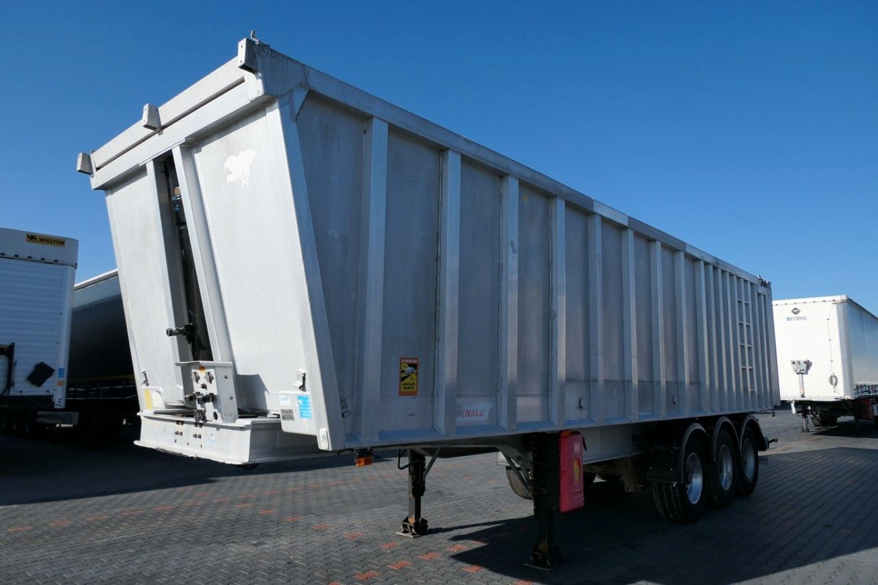 Benalu TIPPER 45 M3/WHOLE ALUMINIUM/5700 KG/FLAP-DOORS - Самосвальный полуприцеп: фото 3 Benalu TIPPER 45 M3/WHOLE ALUMINIUM/5700 KG/FLAP-DOORS - Самосвальный полуприцеп: фото 3