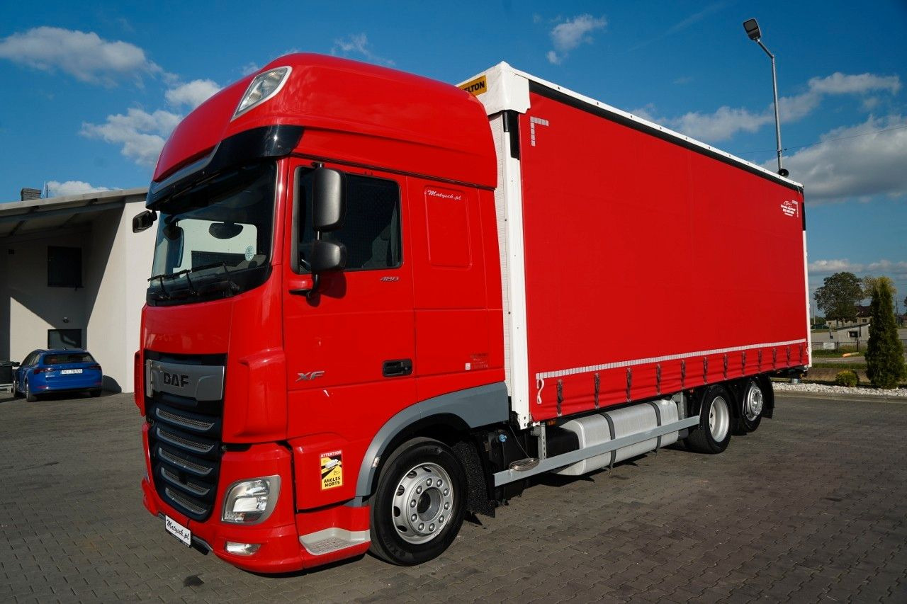 DAF XF 480 / SOLÓWKA / SSC / 6X2 / OŚ PODNOSZONA / W - Тентованный грузовик: фото 2 DAF XF 480 / SOLÓWKA / SSC / 6X2 / OŚ PODNOSZONA / W - Тентованный грузовик: фото 2