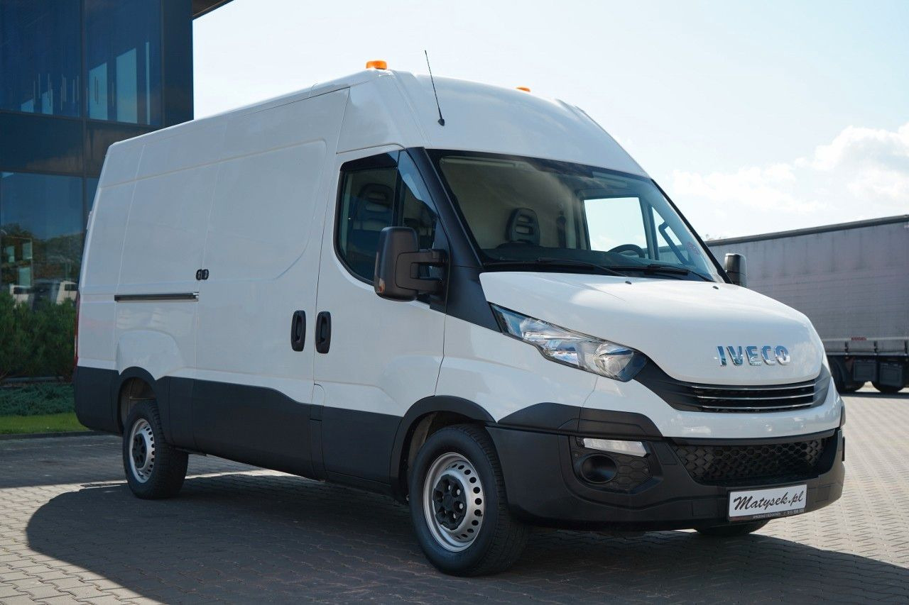 Iveco DAILY 35-140 / BLASZAK / ZABUDOWA WARSZTATOWA / - Цельнометаллический фургон: фото 4 Iveco DAILY 35-140 / BLASZAK / ZABUDOWA WARSZTATOWA / - Цельнометаллический фургон: фото 4