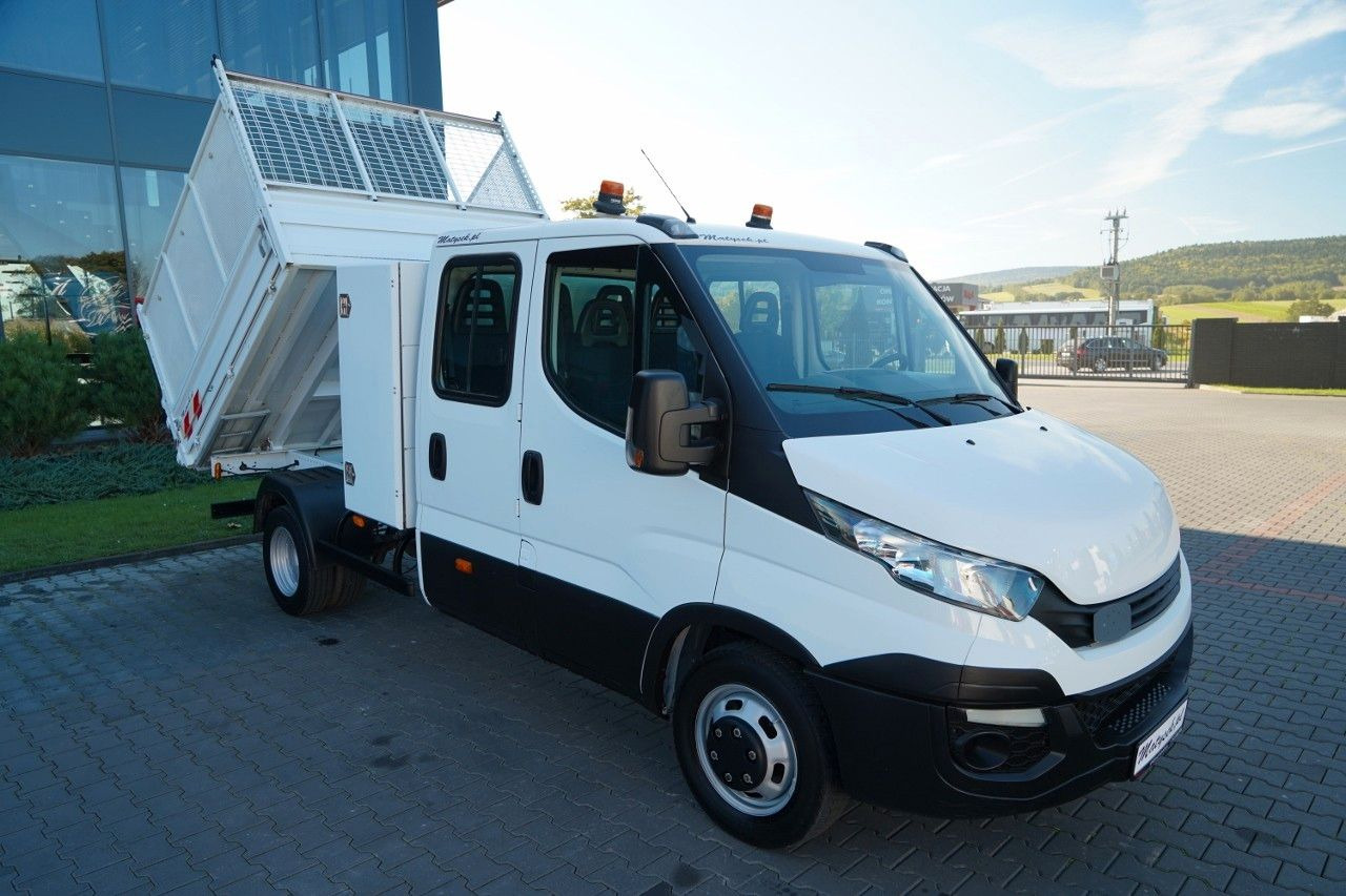 Iveco DAILY 35-140 / BRYGADOWKA / WYWROTKA / BLIŹNIAK - Малотоннажный самосвал, Грузопассажирский фургон: фото 4 Iveco DAILY 35-140 / BRYGADOWKA / WYWROTKA / BLIŹNIAK - Малотоннажный самосвал, Грузопассажирский фургон: фото 4