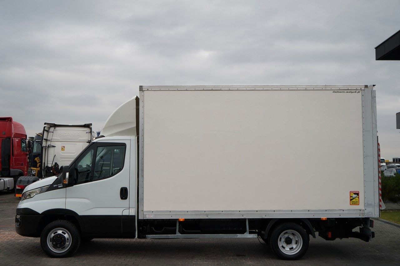 Iveco DAILY 35-140 / KONTENER 4,2 M / WINDA / BLIŹNIAK - Фургон-рефрижератор: фото 4 Iveco DAILY 35-140 / KONTENER 4,2 M / WINDA / BLIŹNIAK - Фургон-рефрижератор: фото 4