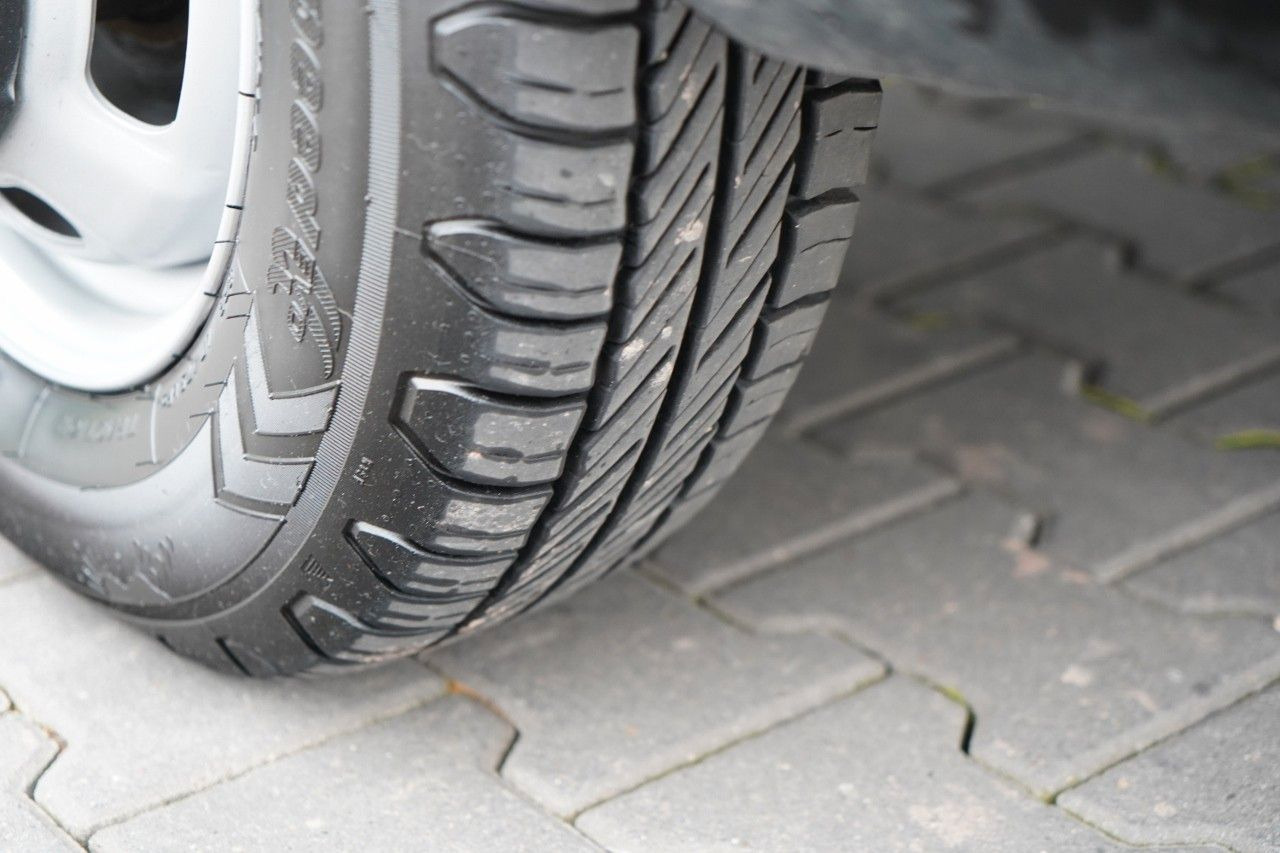 Малотоннажный самосвал Iveco DAILY 35-140 / WYWROTKA / BRYGADÓWKA / BLIŹNIAK: фото 12