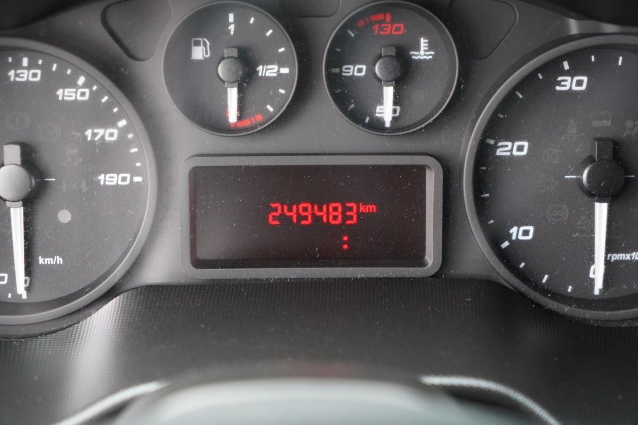 Малотоннажный самосвал Iveco DAILY 35-140 / WYWROTKA / BRYGADÓWKA / BLIŹNIAK: фото 19