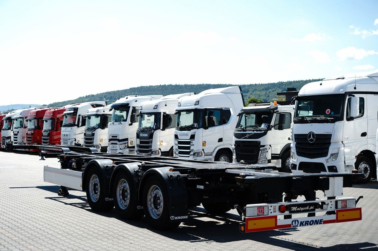 Krone / NACZEPA PODKONTENEROWA / MAŁO UŻYWANA / UNIWER - Полуприцеп-контейнеровоз/ Сменный кузов: фото 5 Krone / NACZEPA PODKONTENEROWA / MAŁO UŻYWANA / UNIWER - Полуприцеп-контейнеровоз/ Сменный кузов: фото 5