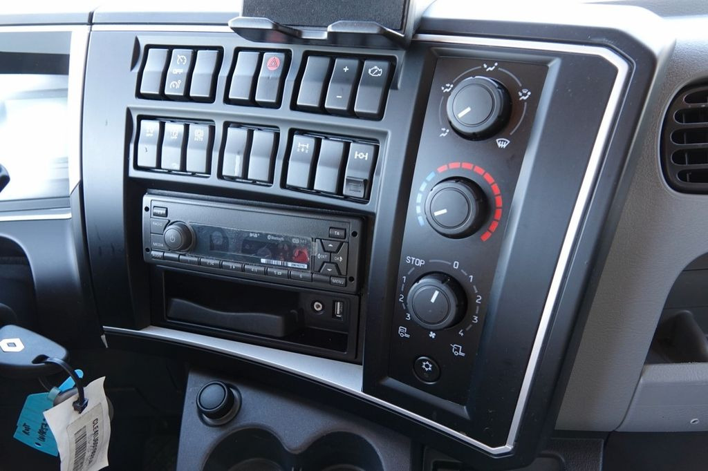 Рефрижератор Renault D 250 / CHŁODNIA - 6,7 m / THERMO KING T 600R /: фото 16