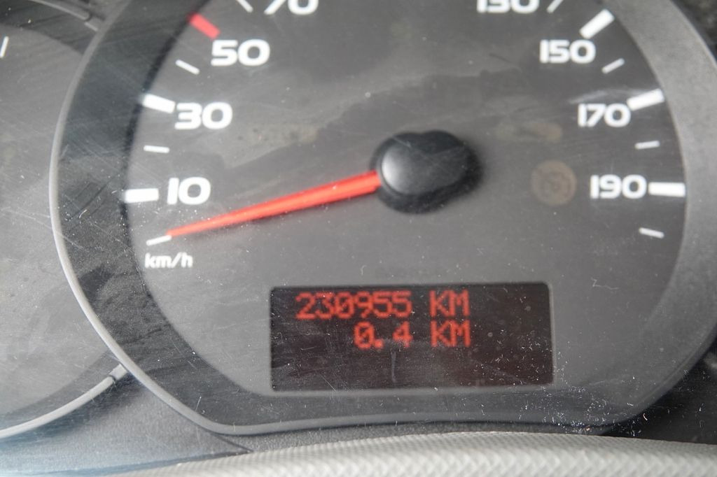 Грузопассажирский фургон Renault MASTER / 6 osób / MANUAL / L2 H2 / 3,5 TONY / SP: фото 19