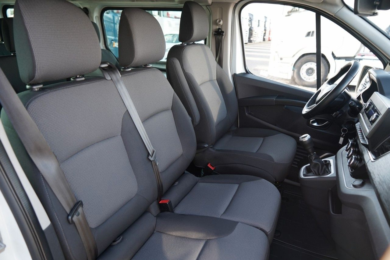 Пассажирский фургон Renault TRAFIC III / BUS / 9 MIEJSC / 90 TYS KM / PIERWS: фото 34 Пассажирский фургон Renault TRAFIC III / BUS / 9 MIEJSC / 90 TYS KM / PIERWS: фото 34