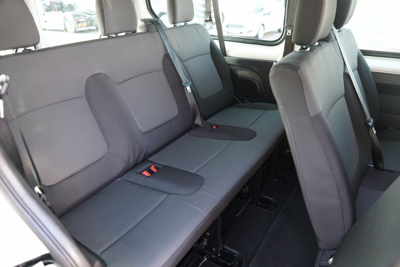 Пассажирский фургон Renault TRAFIC III / BUS / 9 MIEJSC / 90 TYS KM / PIERWS: фото 41 Пассажирский фургон Renault TRAFIC III / BUS / 9 MIEJSC / 90 TYS KM / PIERWS: фото 41