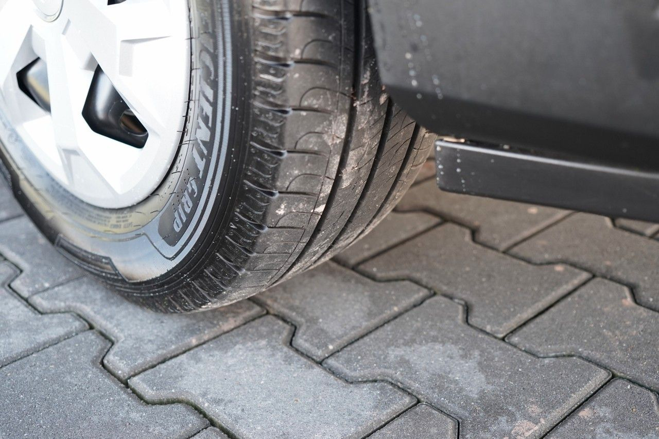 Пассажирский фургон Renault TRAFIC III / BUS / 9 MIEJSC / 90 TYS KM / PIERWS: фото 16 Пассажирский фургон Renault TRAFIC III / BUS / 9 MIEJSC / 90 TYS KM / PIERWS: фото 16