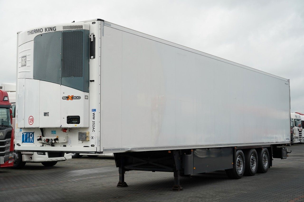 Schmitz Cargobull CHŁODNIA / THERMO KING SLX 300 / HAKÓWKA / HAKOW - Полуприцеп-рефрижератор: фото 2 Schmitz Cargobull CHŁODNIA / THERMO KING SLX 300 / HAKÓWKA / HAKOW - Полуприцеп-рефрижератор: фото 2