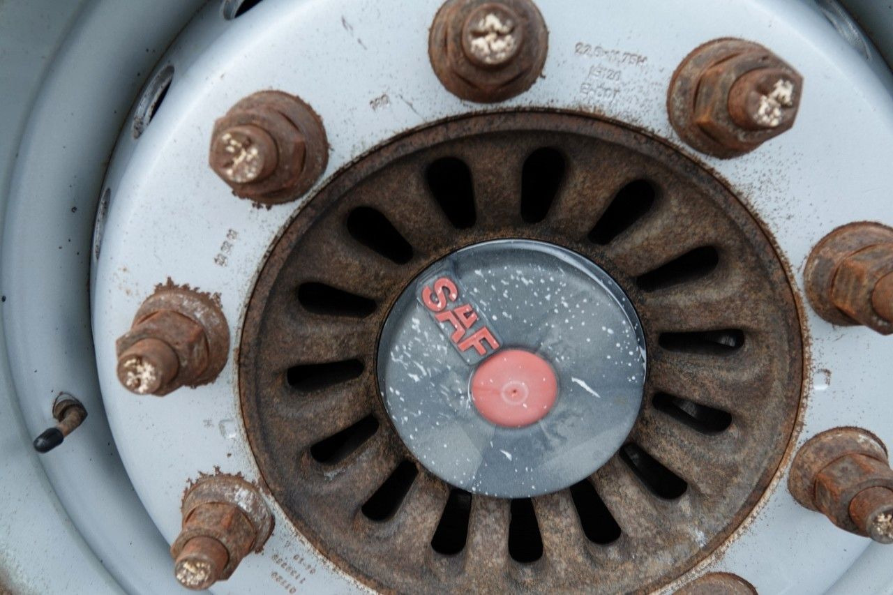 Новый Полуприцеп бортовой/ Платформа Schmitz Cargobull NACZEPA PLATFORMA / MOCNA PODŁOGA / OSIE SAF: фото 18 Новый Полуприцеп бортовой/ Платформа Schmitz Cargobull NACZEPA PLATFORMA / MOCNA PODŁOGA / OSIE SAF: фото 18