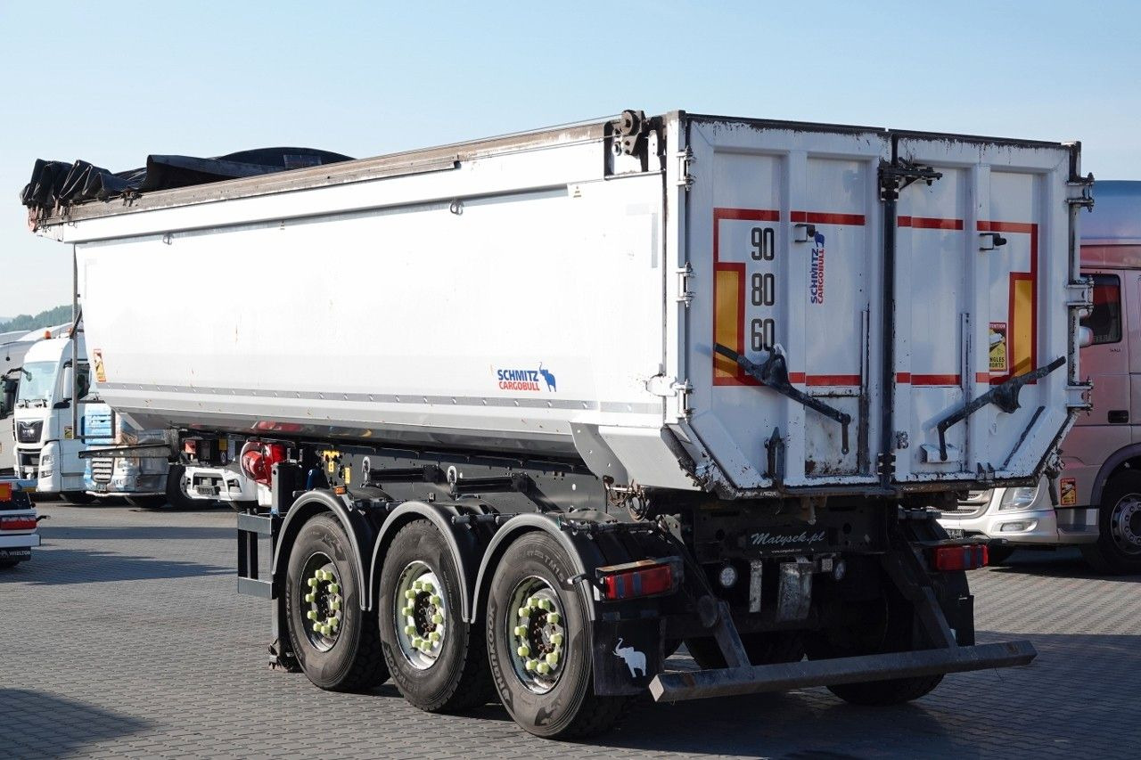 Schmitz Cargobull WYWROTKA 30 m3 / STALOWA / RYNNA WANNA HP / OŚ P - Самосвальный полуприцеп: фото 4 Schmitz Cargobull WYWROTKA 30 m3 / STALOWA / RYNNA WANNA HP / OŚ P - Самосвальный полуприцеп: фото 4