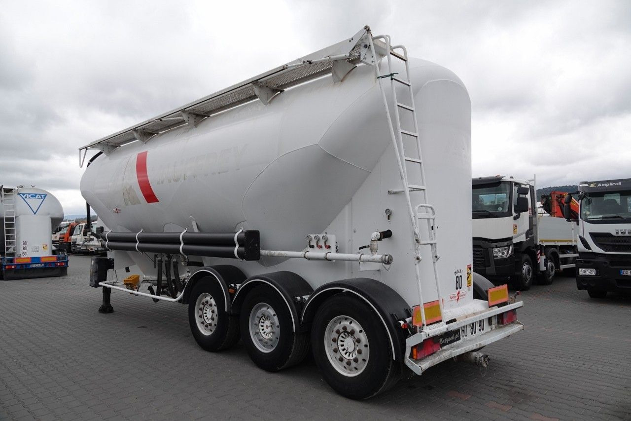 Spitzer CEMENTONACZEPA / 43 000 L / SILOS / 3 KOMORY / O - Полуприцеп цистерна для сыпучих грузов: фото 4 Spitzer CEMENTONACZEPA / 43 000 L / SILOS / 3 KOMORY / O - Полуприцеп цистерна для сыпучих грузов: фото 4