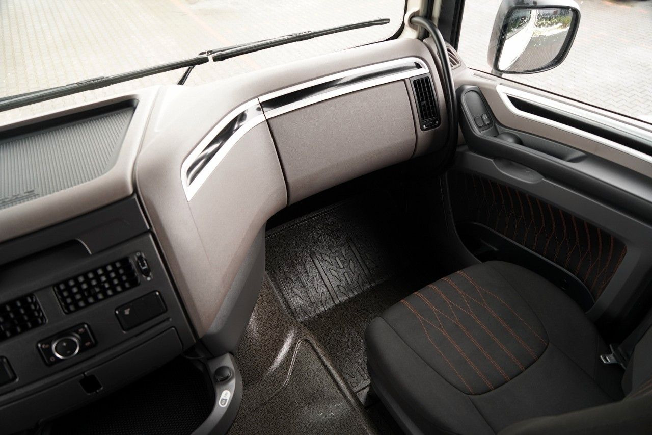 Тягач DAF XF 480 / SUPER SPACE CAB / OPONY 100% / 2021 ROK: фото 32