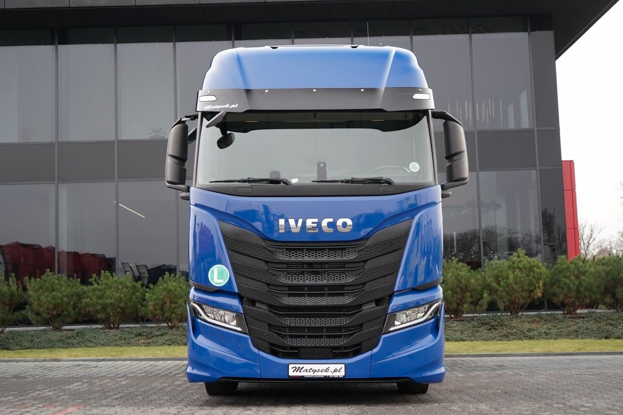 Iveco S-WAY / 460 / RETARDER / LNG - Тягач: фото 3 Iveco S-WAY / 460 / RETARDER / LNG - Тягач: фото 3