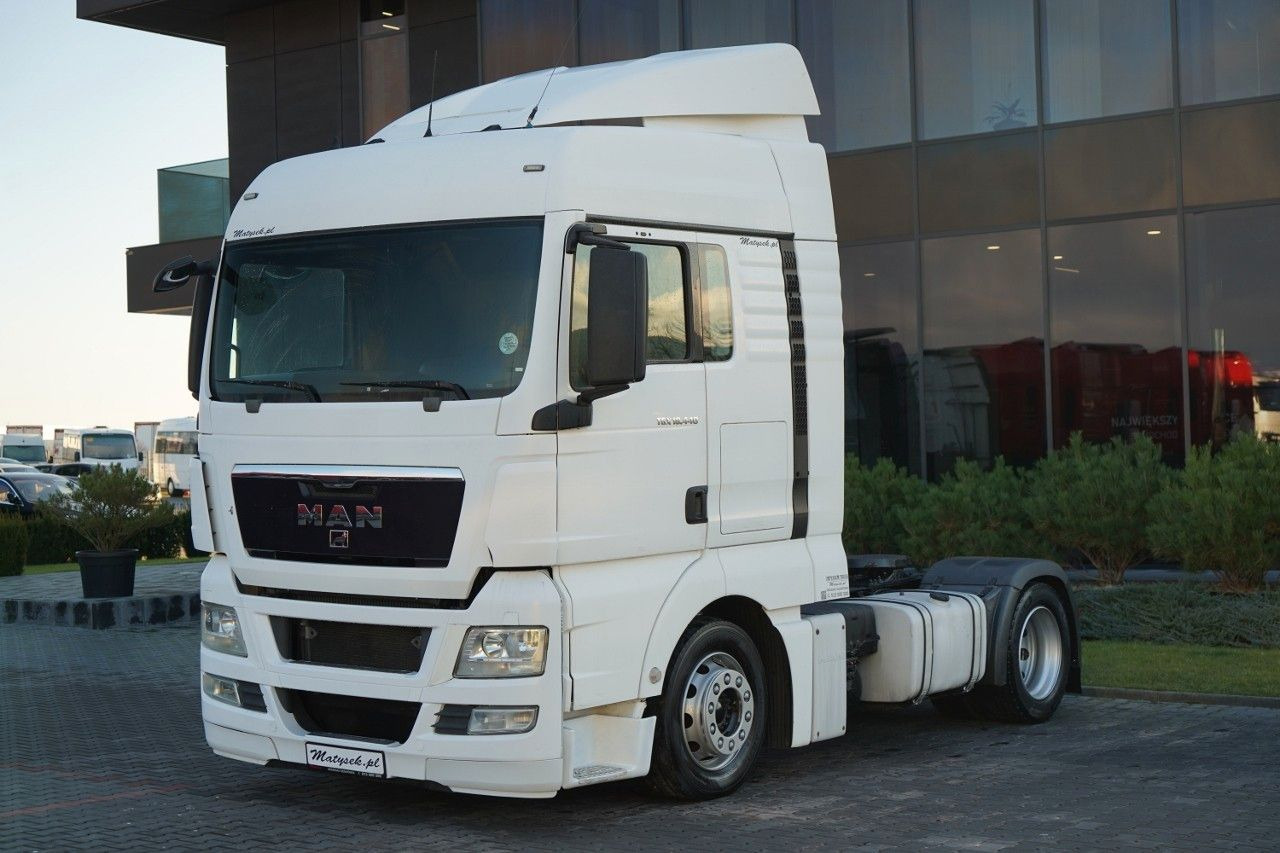 MAN TGX 18.440 / XLX / MEGA / MANUAL / LOW DECK - Тягач: фото 4 MAN TGX 18.440 / XLX / MEGA / MANUAL / LOW DECK - Тягач: фото 4