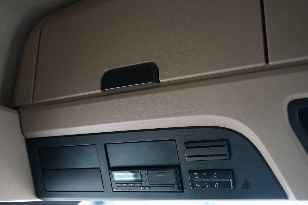 Тягач Mercedes-Benz ACTROS 1845 / BIG SPACE / 2020: фото 34