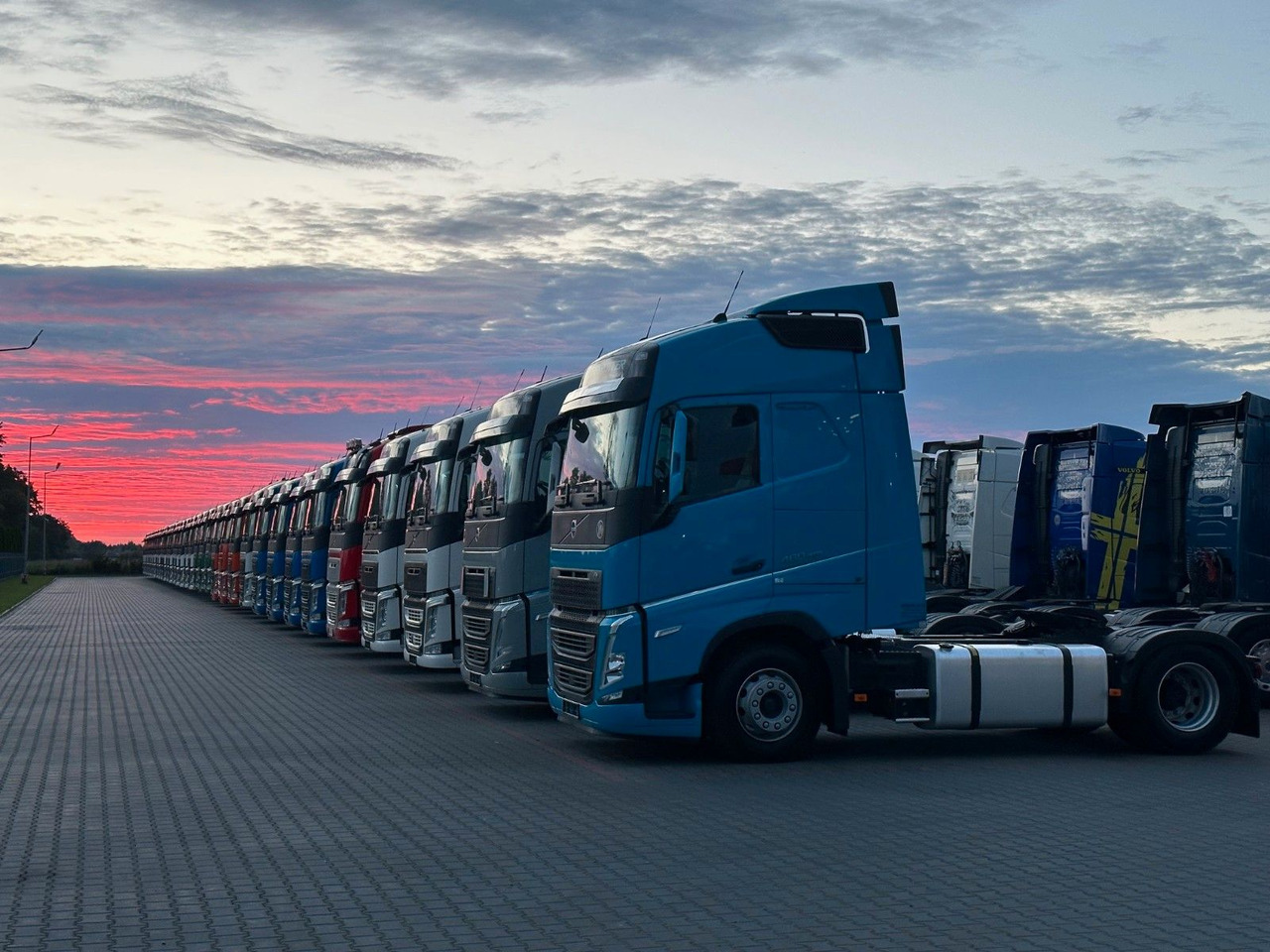 Тягач Mercedes-Benz ACTROS 1845 / BIG SPACE / 2020: фото 42