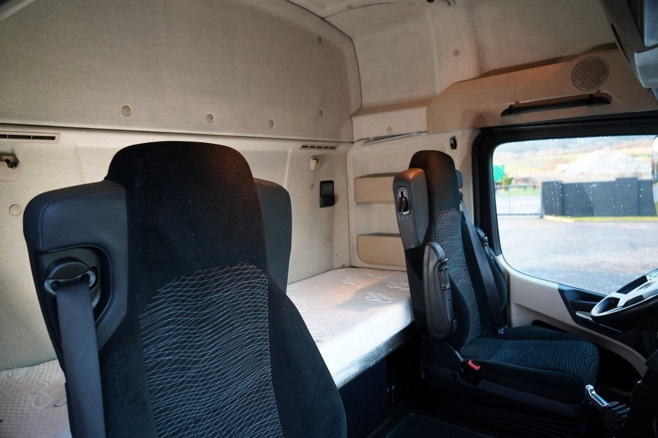 Тягач Mercedes-Benz ACTROS 1845 / STREAM SPACE: фото 32
