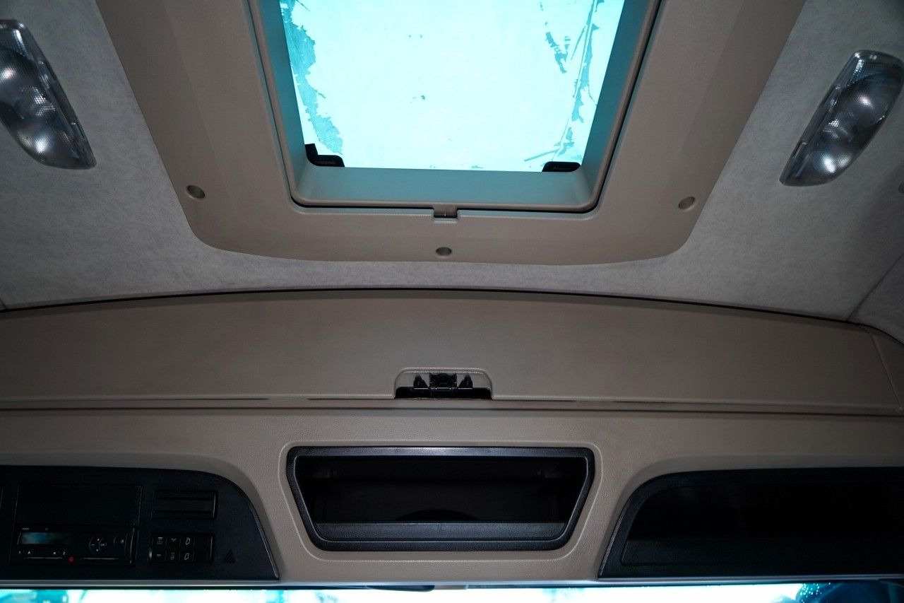 Тягач Mercedes-Benz ACTROS 1845 / STREAM SPACE: фото 31