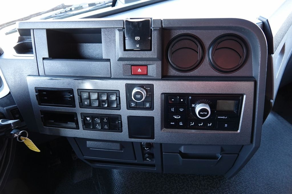 Тягач Renault T 460 /  HYDRAULIKA / SPROWADZONY / PO ZŁOTYM KO: фото 16