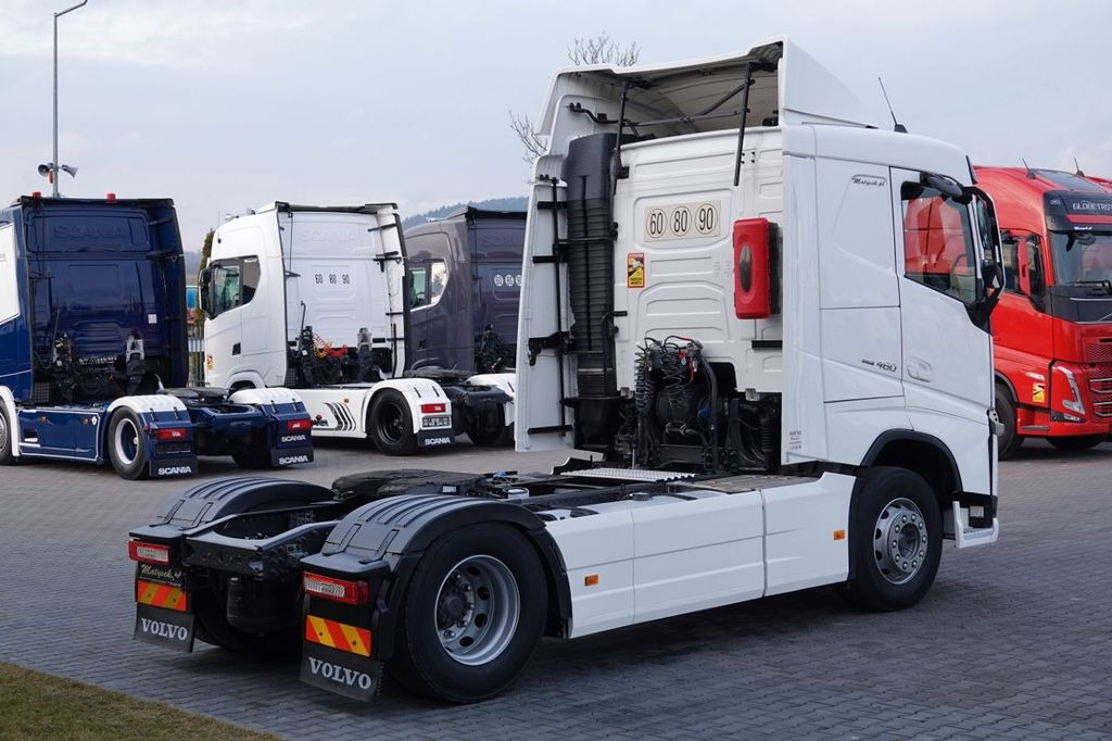 Volvo FH 460 / NISKA KABINA / 2018 YEAR / SPROWADZONY Volvo FH 460 / NISKA KABINA / 2018 YEAR / SPROWADZONY - Тягач: фото 5 Volvo FH 460 / NISKA KABINA / 2018 YEAR / SPROWADZONY Volvo FH 460 / NISKA KABINA / 2018 YEAR / SPROWADZONY - Тягач: фото 5