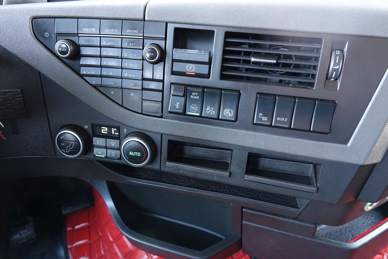 Тягач Volvo FH 500 / 2016 / SPROWADZONY: фото 15 Тягач Volvo FH 500 / 2016 / SPROWADZONY: фото 15