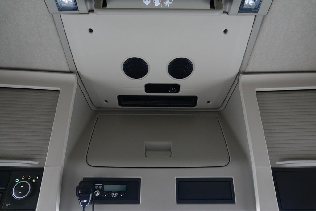 Тентованный грузовик Volvo FM 380 / FIRANKA- 7,7 m / 60m3 / PODNOSZONY DACH: фото 16