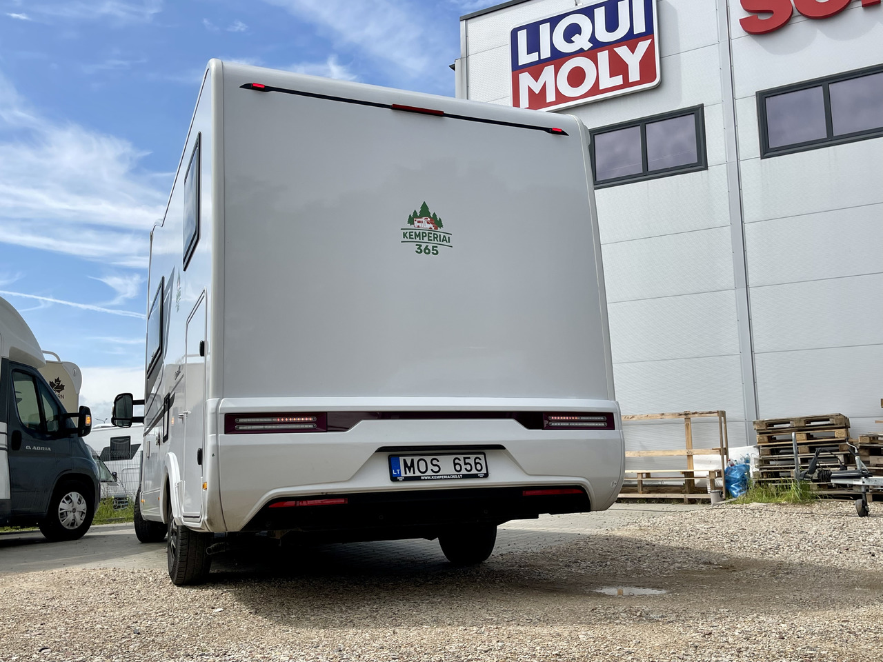 ADRIA - Альковный автодом: фото 4 ADRIA - Альковный автодом: фото 4