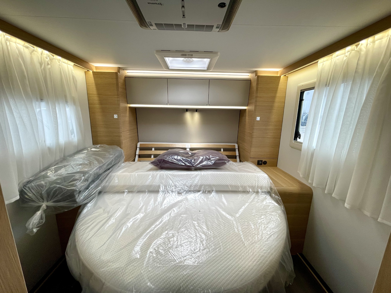 Adria Matrix 650SC - Полуинтегрированный автодом: фото 5 Adria Matrix 650SC - Полуинтегрированный автодом: фото 5