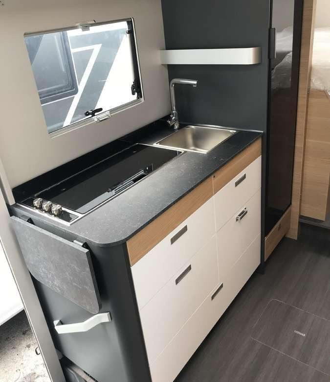 Adria Sonic 600SL - Интегрированный автодом: фото 4 Adria Sonic 600SL - Интегрированный автодом: фото 4
