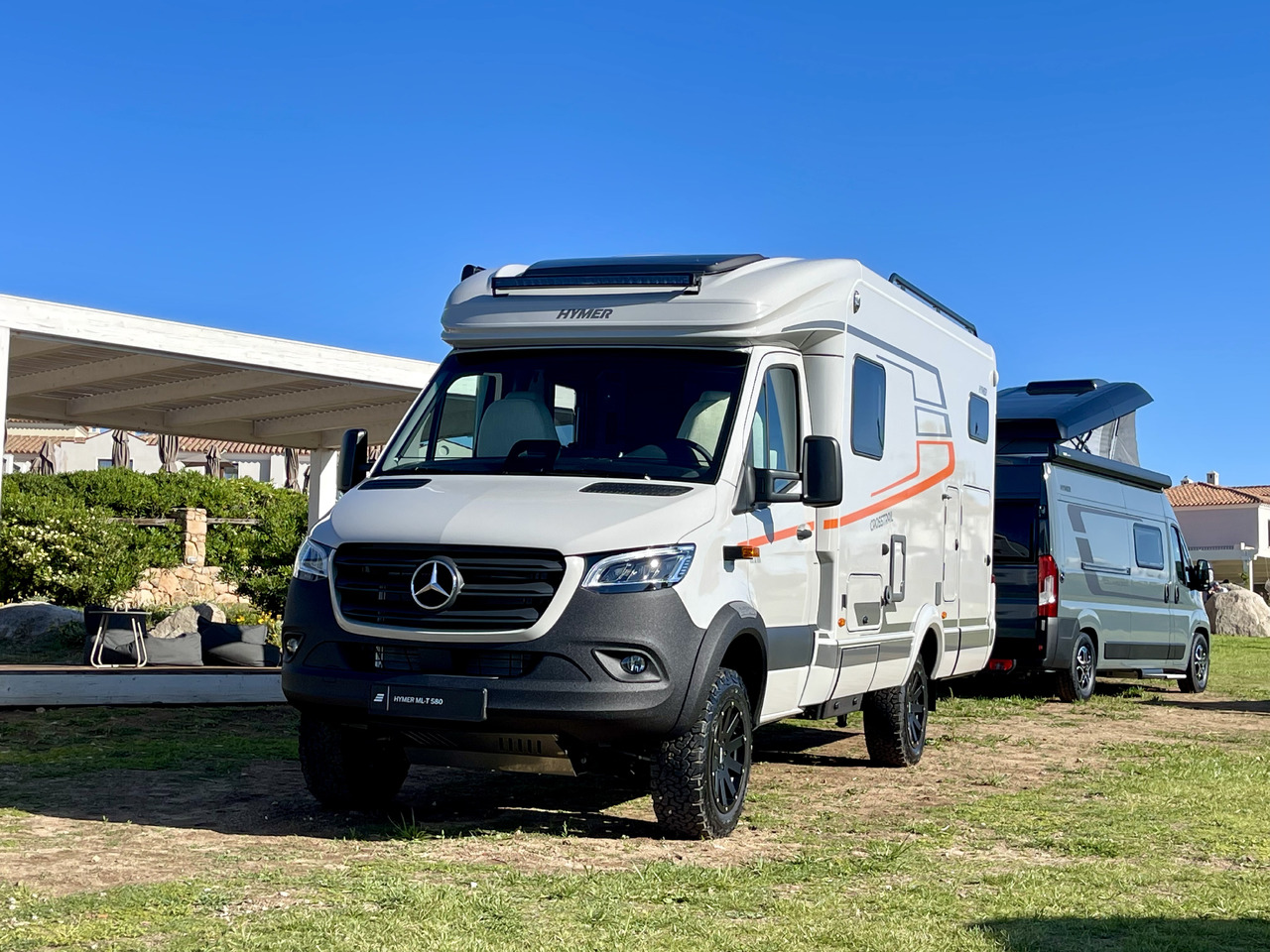 HYMER / ERIBA Cross Trail - Полуинтегрированный автодом: фото 1 HYMER / ERIBA Cross Trail - Полуинтегрированный автодом: фото 1
