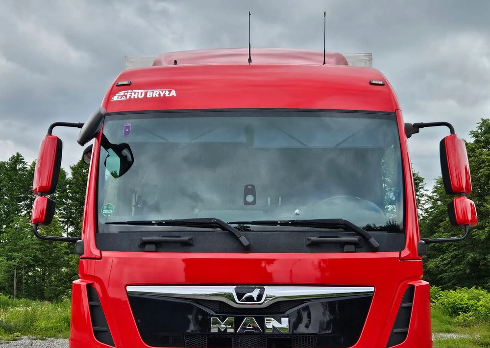 MAN TGM 18.290/15.290/E6/21PALET/9400 ŁADOWNOŚĆ/SERWISOWANY/NISKI PRZEBIEG/WINDA/FIRANKA/SPROWADZONY/2019/NISKI PRZEBIEG/PIERWSZY WŁAŚCICIEL/ - Тентованный грузовик: фото 3 MAN TGM 18.290/15.290/E6/21PALET/9400 ŁADOWNOŚĆ/SERWISOWANY/NISKI PRZEBIEG/WINDA/FIRANKA/SPROWADZONY/2019/NISKI PRZEBIEG/PIERWSZY WŁAŚCICIEL/ - Тентованный грузовик: фото 3
