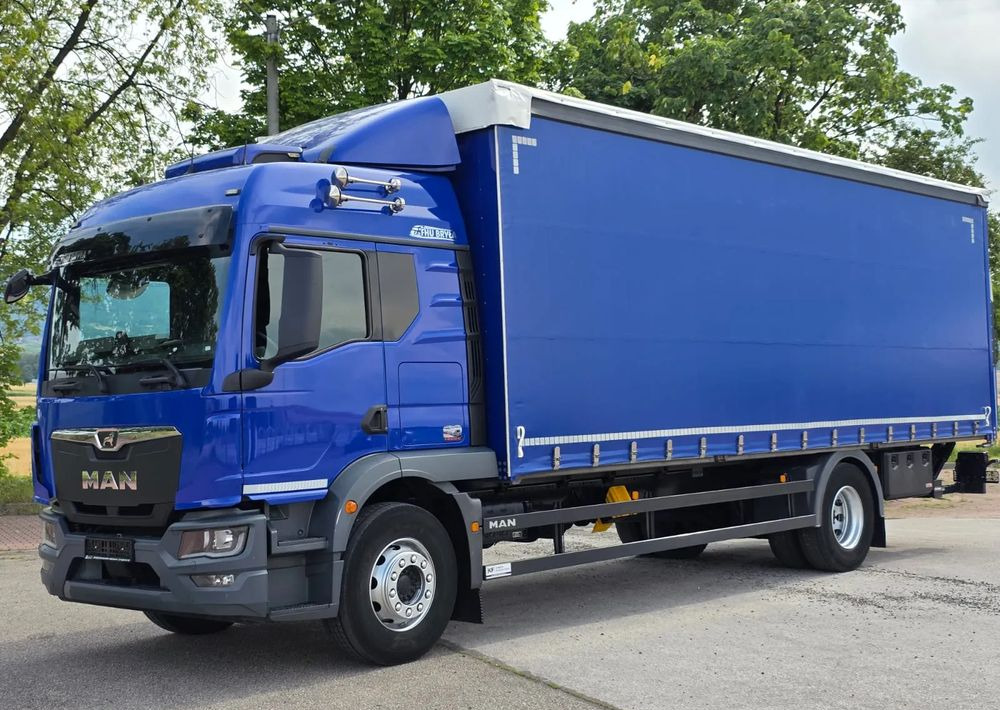 MAN TGM 18.320 / 18.290 / NOWY MODEL / E6 / 20PALET / 9200 ŁADOWNOŚĆ / SERWISOWANY / NISKI PRZEBIEG / WINDA / FIRANKA / SPROWADZONY / 2021 / NISKI PRZEBIEG /PIERWSZY WŁAŚCICIEL/ - Тентованный грузовик: фото 2 MAN TGM 18.320 / 18.290 / NOWY MODEL / E6 / 20PALET / 9200 ŁADOWNOŚĆ / SERWISOWANY / NISKI PRZEBIEG / WINDA / FIRANKA / SPROWADZONY / 2021 / NISKI PRZEBIEG /PIERWSZY WŁAŚCICIEL/ - Тентованный грузовик: фото 2