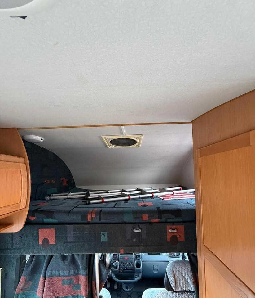 Mclouis MC LOUIS GLEN 430 - Альковный автодом: фото 4 Mclouis MC LOUIS GLEN 430 - Альковный автодом: фото 4