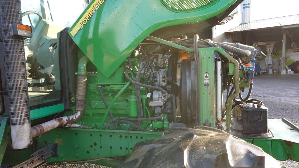 Сельскохозяйственная техника JOHN DEERE 6520: фото 10 Сельскохозяйственная техника JOHN DEERE 6520: фото 10