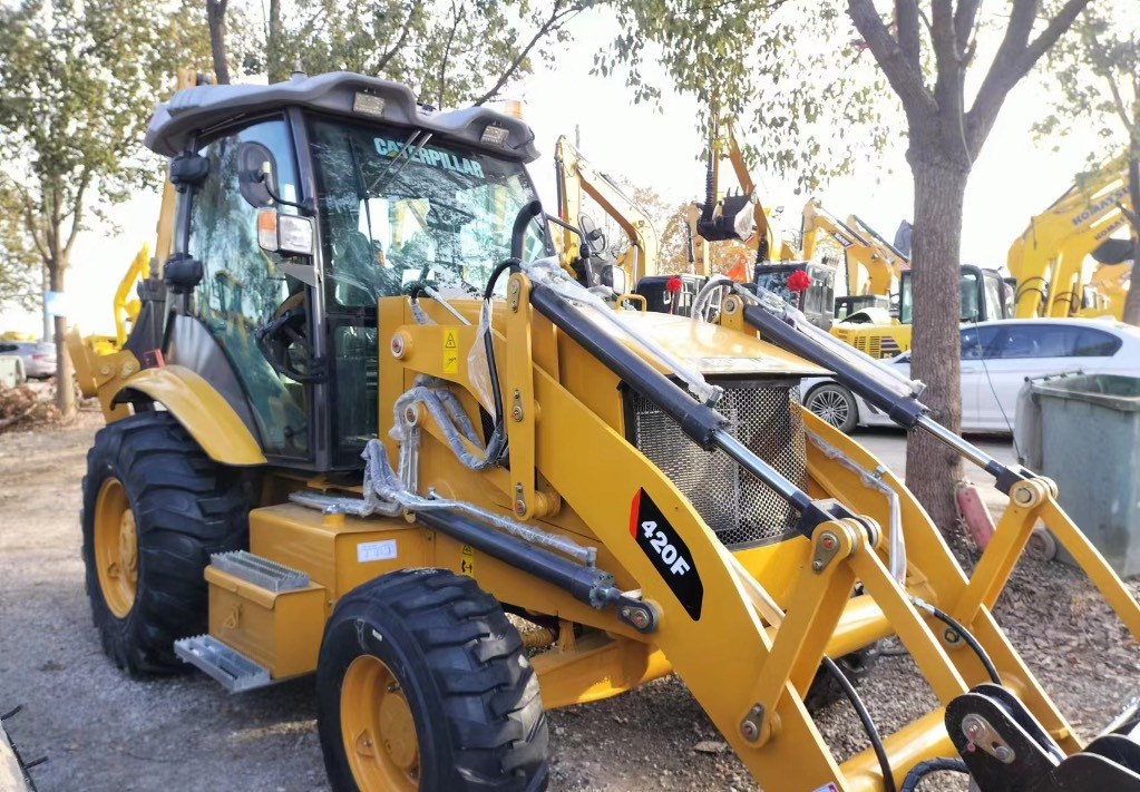 CAT 420 F Caterpillar 420F backhoe loader в лизинг CAT 420 F Caterpillar 420F backhoe loader: фото 6