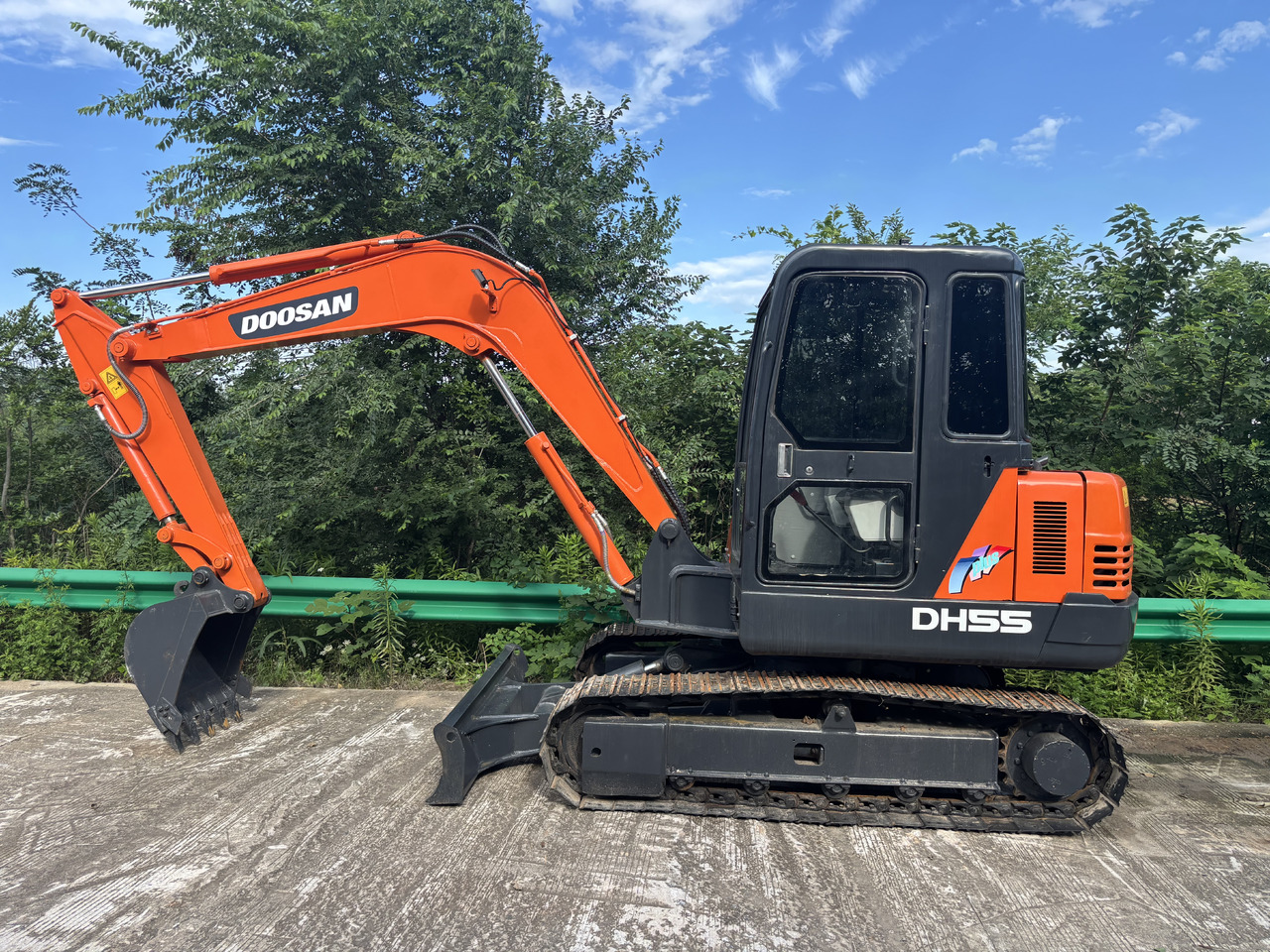 Doosan DH 55-7 DH55 - Мини-экскаватор: фото 1 Doosan DH 55-7 DH55 - Мини-экскаватор: фото 1