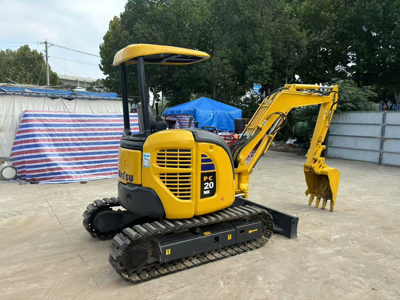 Komatsu Komatsu 20, Komatsu 20 - Мини-экскаватор: фото 1 Komatsu Komatsu 20, Komatsu 20 - Мини-экскаватор: фото 1